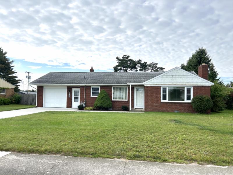 Rental 202170 Main Image