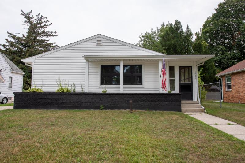Rental 204520 Main Image