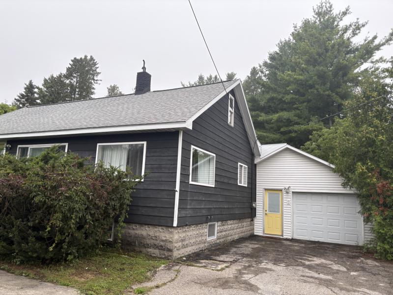 Rental 204629 Main Image